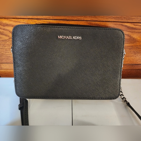 Michael Kors Women's Crossbody Bag NWT - Picture 10 of 10